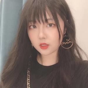 Meet your Posher, Cecelia